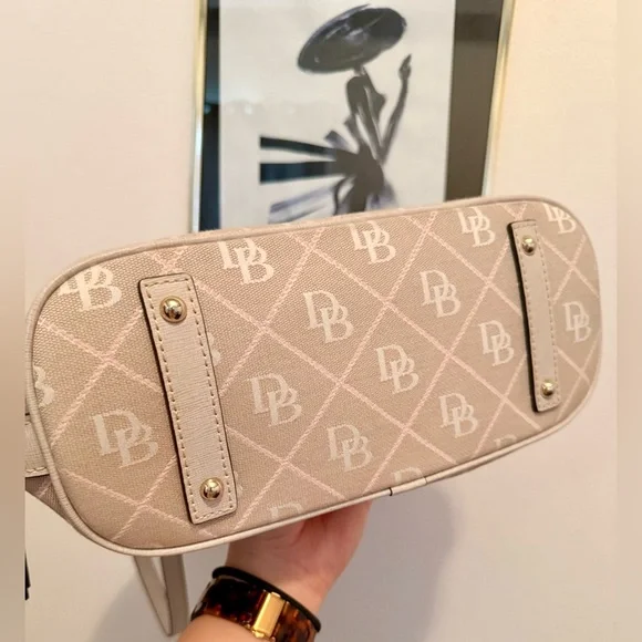 DOONEY & BOURKE SIGNATURE ZIP SATCHEL/ CROSSBODY WITH COA- NWOT - Picture 14 of 15